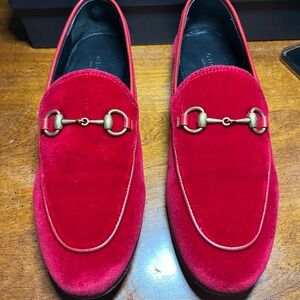 Gucci Red Velvet Jordaan Loafer – Made in Italy